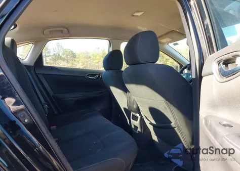 2018 Nissan Sentra S z USA, uszkodzony, nr VIN 3N1AB7AP1JY291038